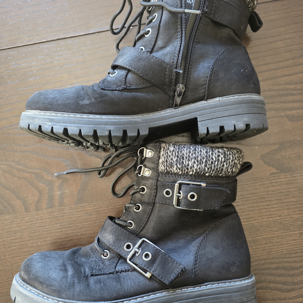 Women’s Black Knit-Cuff Ankle Booties - Casual Lace-Up Combat Style